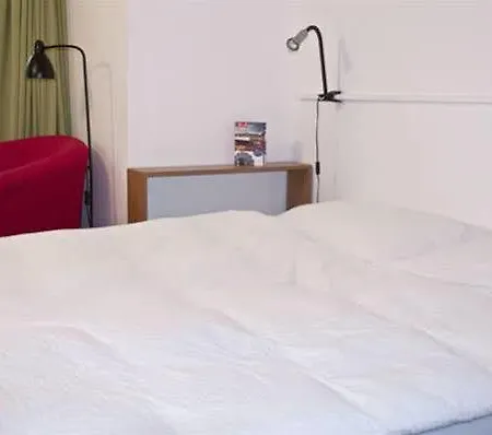 Aaron's Sleep-well 3*